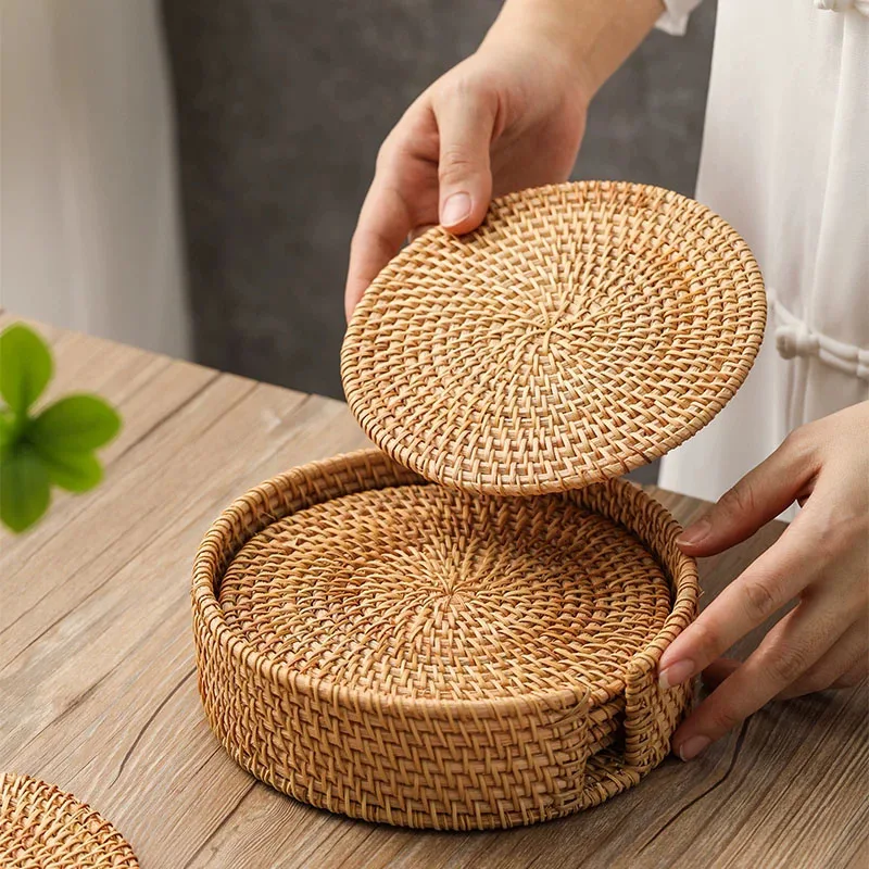 AOBT 10-20cm Protetores de Panela de Rattan Artesanais, Jogo Americano Redondo de Isolamento Térmico, Tapetes de Mesa Naturais Trançados para Jantar, Casa e Decoração de Casamento