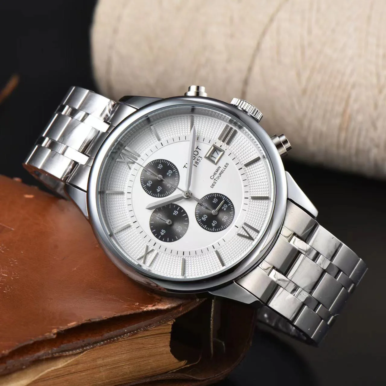 2024 Men's and Women's Quartz Movement Watch Waterproof casual fashion watch Luxury brand sapphire mirror