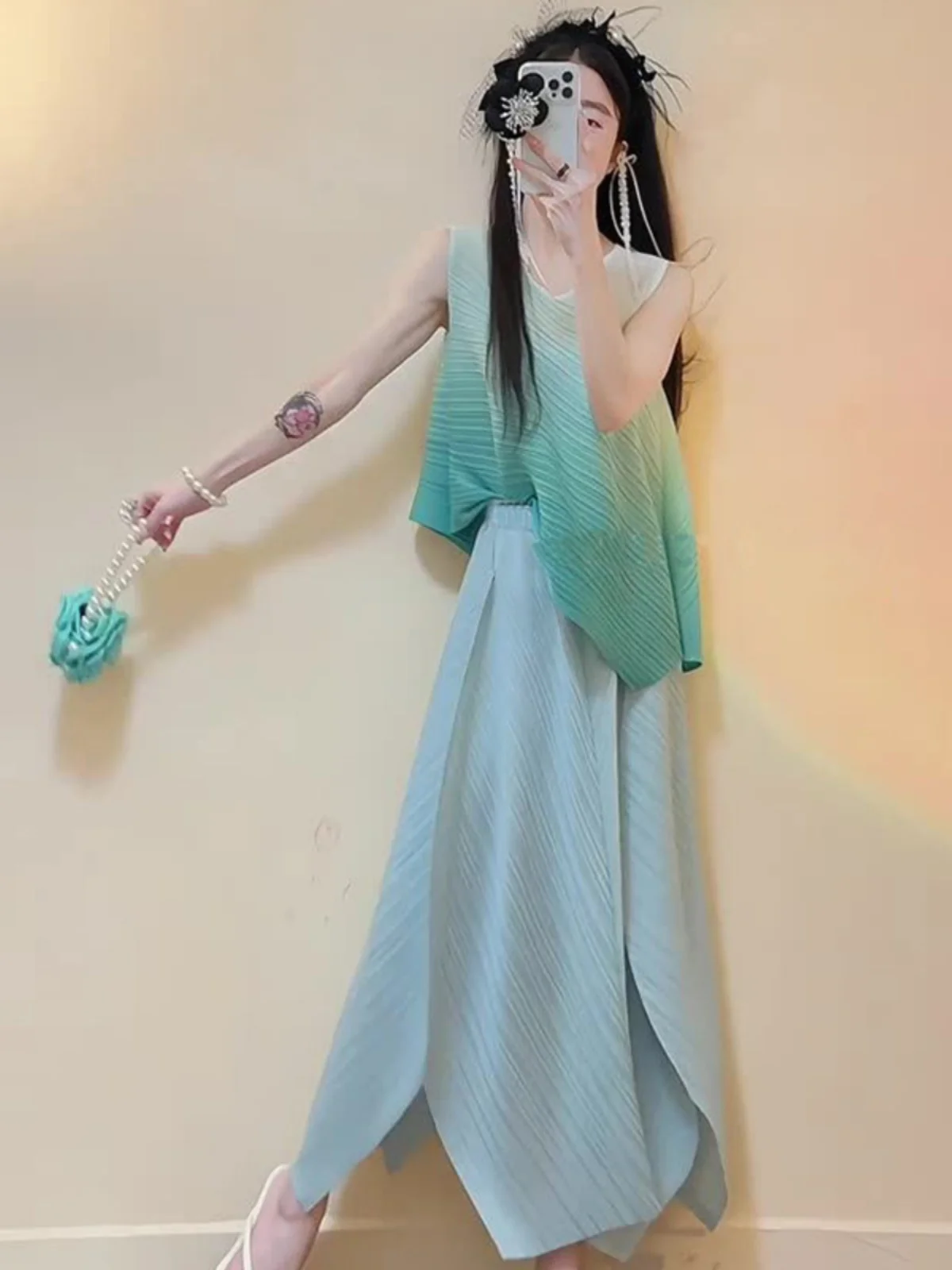 Sweet Gradient Petal Skirt Set with Asymmetrical Pleats And Side Slits for Summer 2024 Trendy Polyester Blend Casual Wear