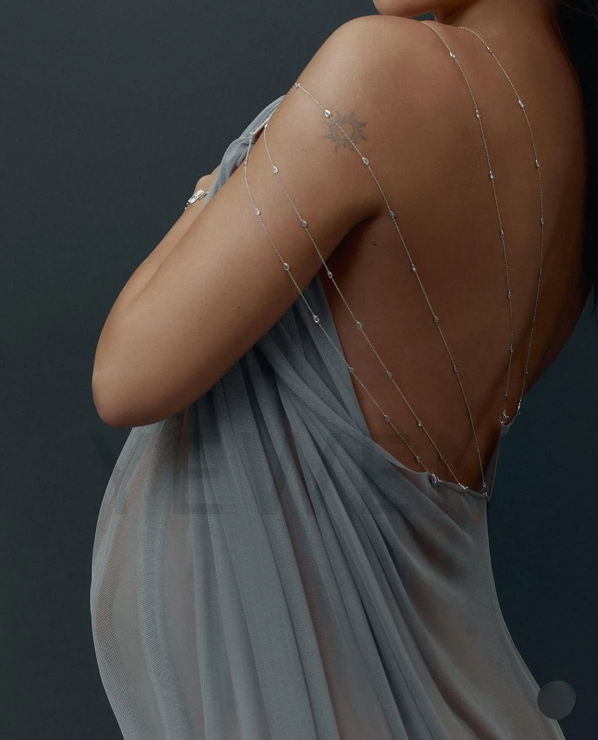 

Stretchy Mesh Elegant Dresses for Pregnant Photography with Chains Straps Pregnancy Shooting Dress for Baby Shower YW250060