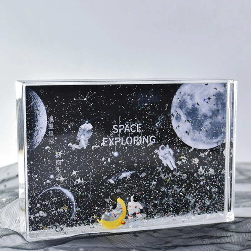 M12K-Astronaut Spaceman Desktop Photo Holder Quicksand Liquid Photo Frame With Snow Floating Glitter Family Picture Display