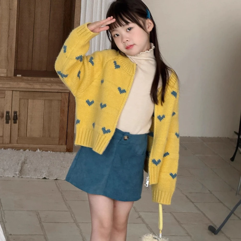

Korean Girl's Sweater Cardigan 2025 Winter New Children Loose Short Zipper Knitted Cardigan Coat Sweet Sweater