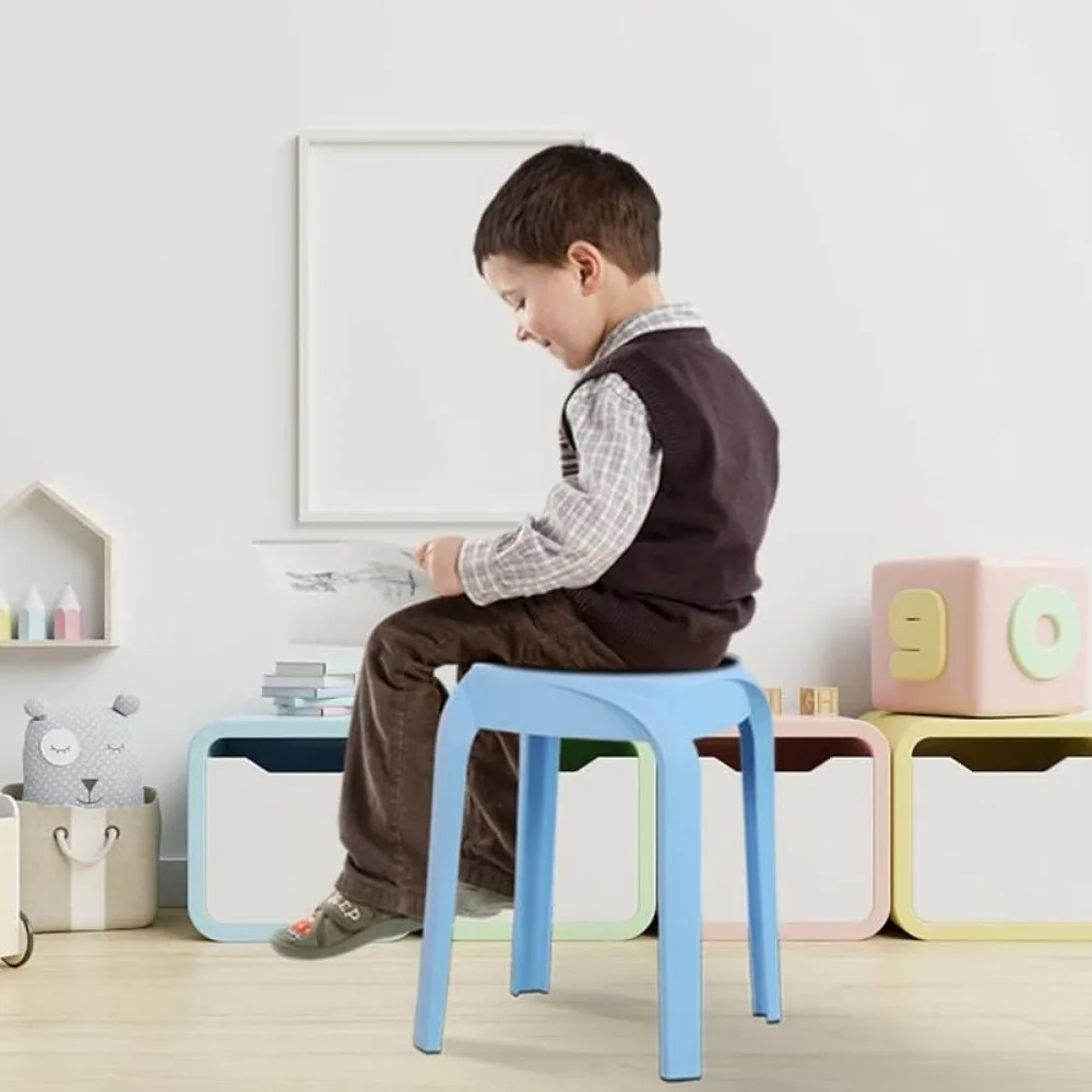 教室の積み重ね可能なプラスチックスツール、座席用の学校の椅子、小学生、大人、17インチ、5パック