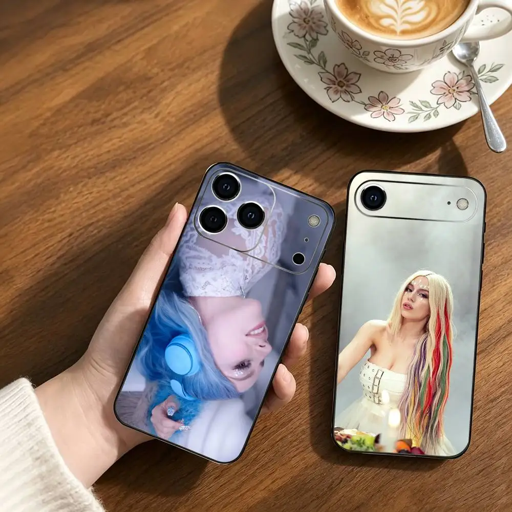Funda protectora de silicona negra resistente a golpes para iPhone 18, 17, 16, 15, 14, 13, 12 Mini Plus Pro Max, de la cantante POP A-Ava Max.