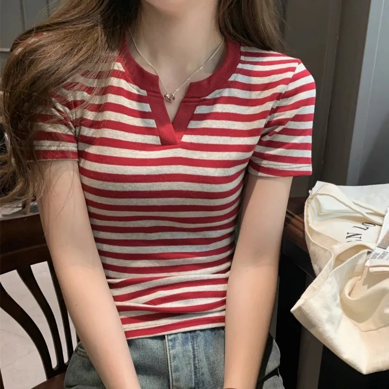 Spicy Girl Striped Color-Blocking Half-Open Collar Straight-Shoulder Short Sleeve T-Shirt for Women, Slim-Fit and Flattering Top