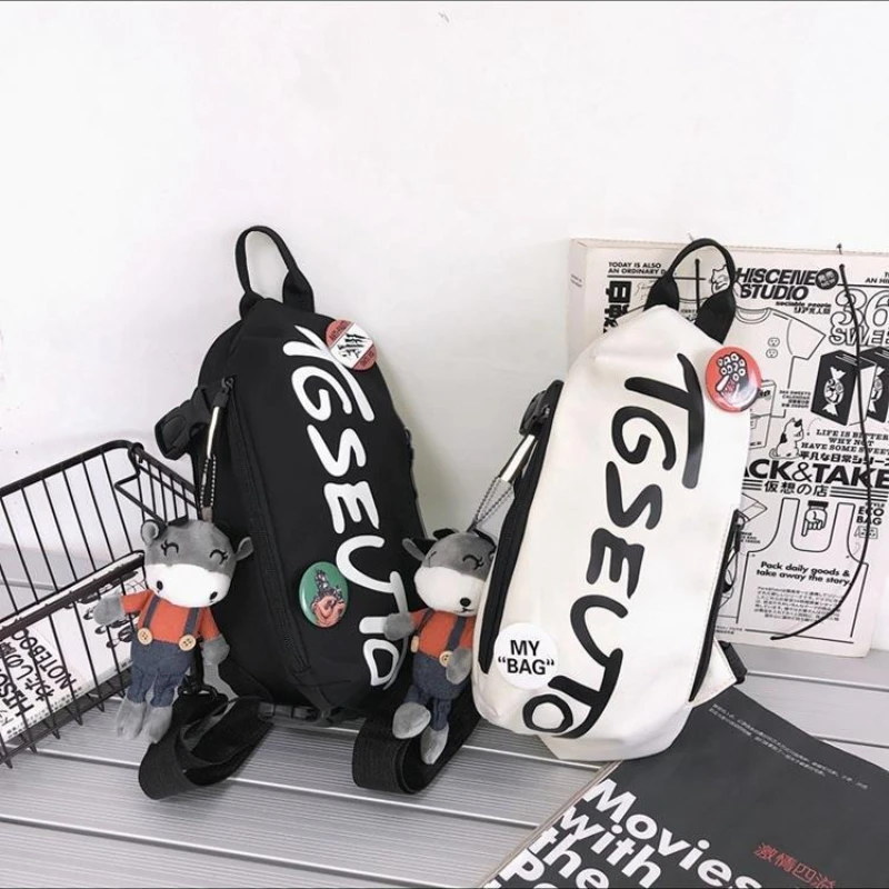 

2025 New Streetwear Men's Chest Bag - Trendy Japanese Style - Multifunctional Crossbody Shoulder Bag for Casual Wear
