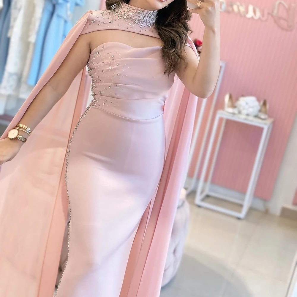 فساتين سهرة مستقيمة مخصصة بطول الأرض ورقبة عالية بدون أكمام فستان حفلات موضة كريستال مطوي بسيط ثنيات للحفلات