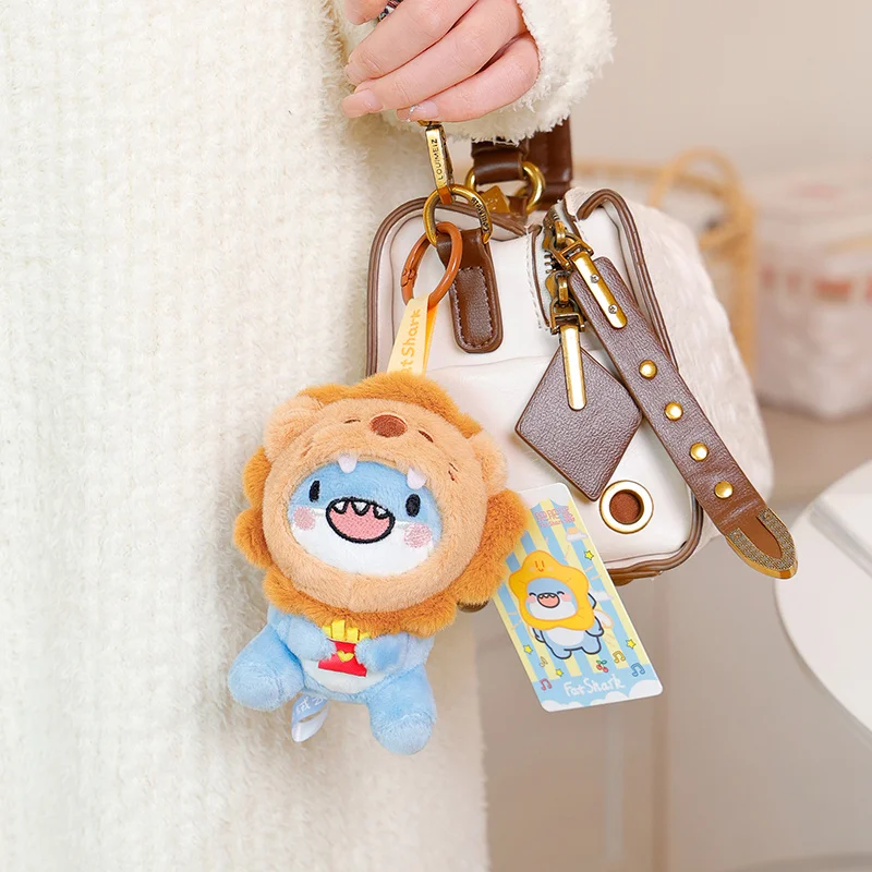 Gruby Niebieski Rekin Przytulający Frytki Zwierzęta Pluszowa Poduszka w Pozycji Siedzącej Miękka Poduszka Kreskówka Zawieszka do Kluczy Prezent na Urodziny dla Dziecka Halloween