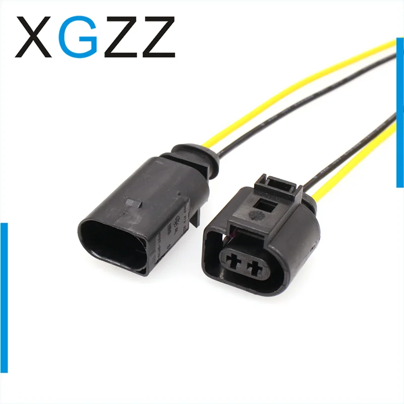 1-966867-2/1J0973722 is suitable for Volkswagen's old fog light plug, front bumper anti fog light plug, and wiring harness conne