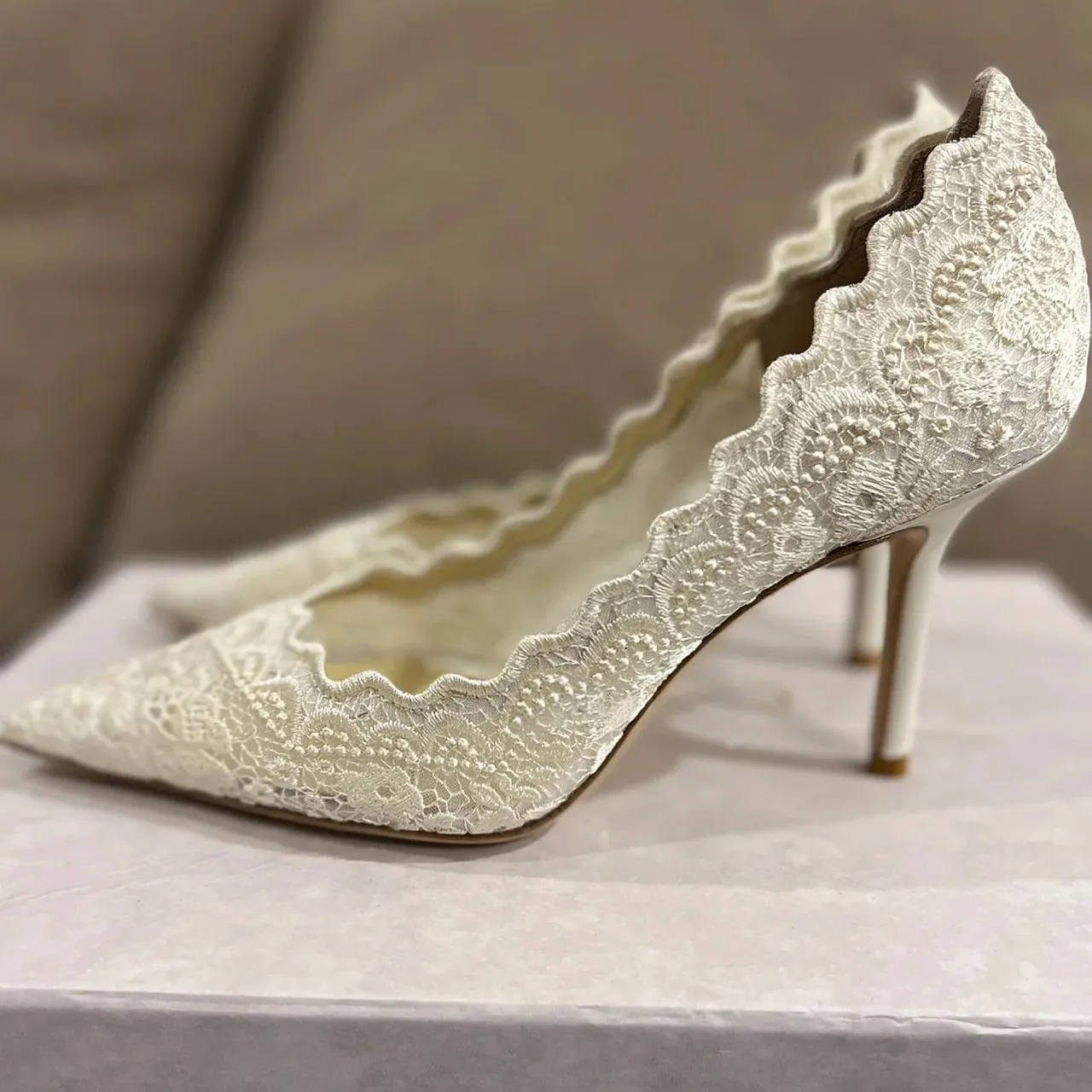 

White Floral Lace Wedding Pumps Thin High-Heeled Pointed Toe All Match Party Shoes Zapatos Woman Mesh High Heels