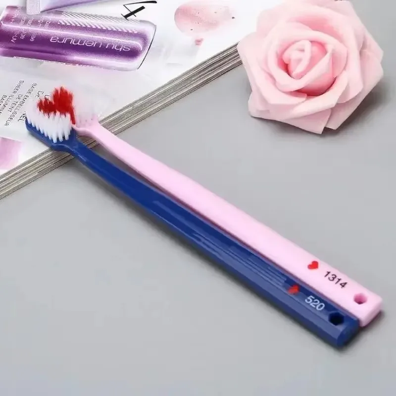 2 unids/set negro blanco corazón pareja cepillo de dientes de cerdas suaves respetuoso con el medio ambiente Nano adultos cepillo de dientes herramientas de cepillo de cuidado Dental