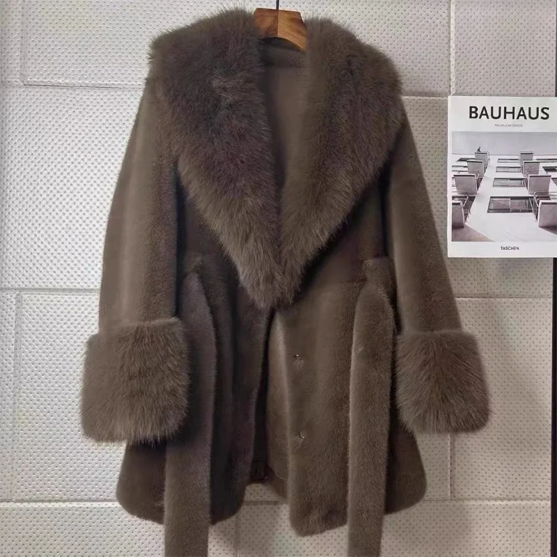 Luxury Brand Chic Faux Fur Coats Fur Collar Oversized with Belt Women Fur Jackets Winter Long Sleeve Outerwear Soft Coats New