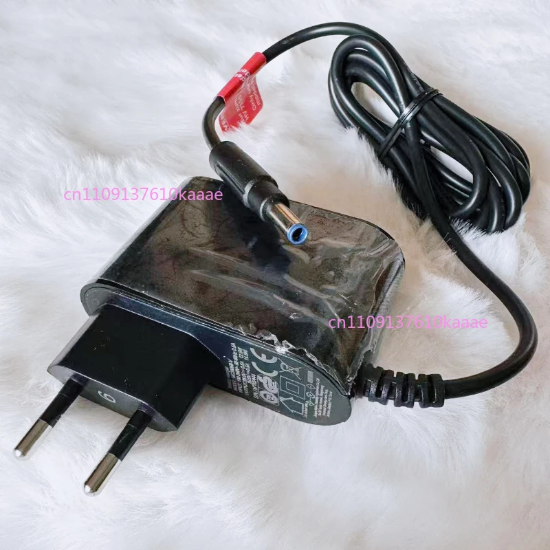 

Высококачественный адаптер питания с европейской вилкой 500 мА MC2805B-V для пылесоса