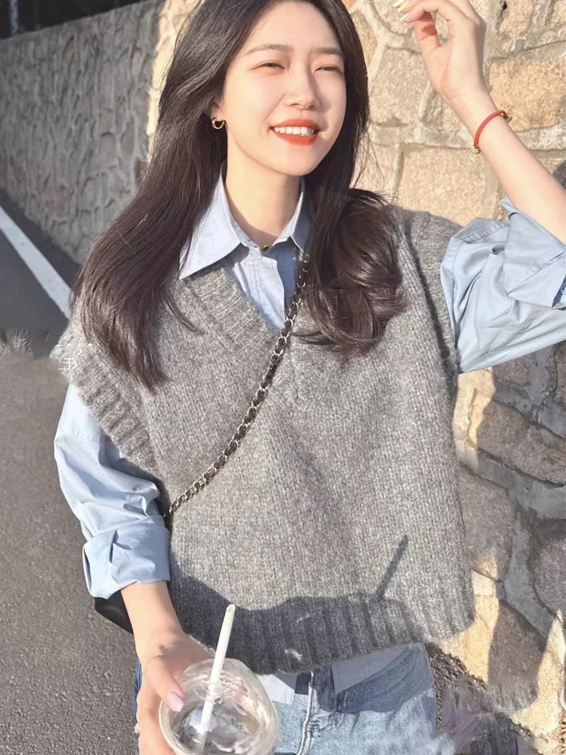 

ay V-Ne Knitted Vest Women's Spring Autumn Outerwear Sweater Layered irt oulder Pad Vest Top Korean Sle