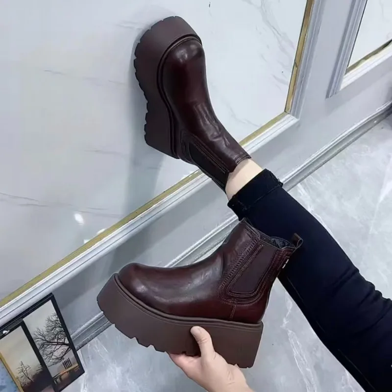 

Women's Thick Soled Motorcycle Boots, Autumn High Heels, Leather Sports Shoes, Winter Waterproof High Top Short Boots