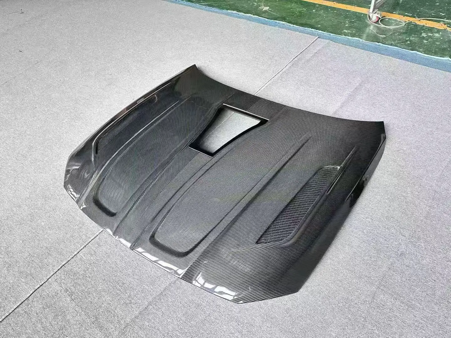 For M3 M4 G80 G82 Dry Carbon Fiber Transparent Hood New Bolt-On with Clips Universal Fitment Black