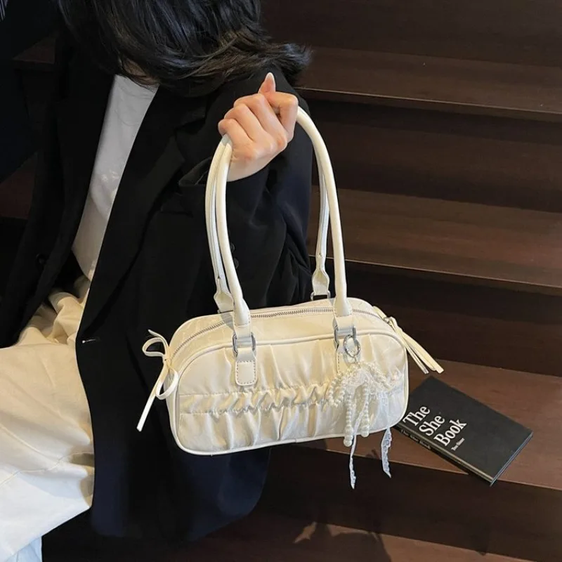 

Stylish Designer Minimalist Tote Diaper Bag Women Luxury Leather Large Capacity Elegant Crossbody Handbag For Clean Aesthetics