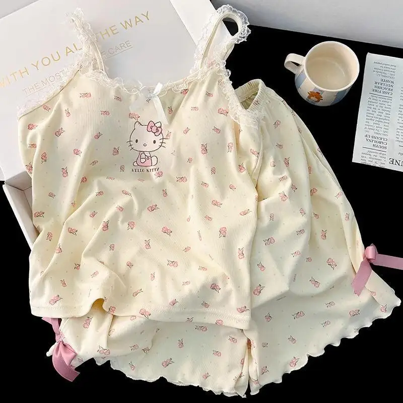 Пижамный комплект Sanrio Hello Kitty Kawaii Пижамный комплект из 2 предметов Домашняя одежда Шорты на слинге Кружева Милая летняя нагрудная подушка Жилет Домашняя одежда