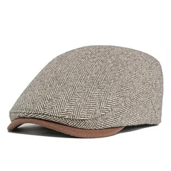 LDSLYJR Autumn and Winter Polyester Solid Warm Newsboy Caps Flat Peaked Cap Men and Women Painter Beret Hats 131