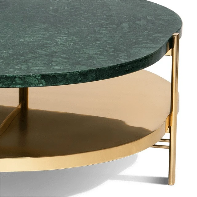 Moderner Doppel-Couchtisch im Villa-Herrenhaus-Wohnzimmer