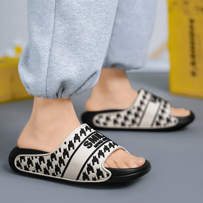 Summer Men Slippers Non-Slip Sandals Thick Soft Platform House Shoes Indoor Outdoor Shower Bathroom Slippers Beach Casual Shoes
