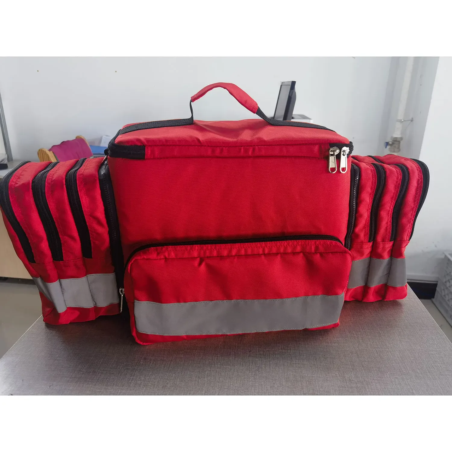 Random Color Patient Monitor Handbag 12.1\