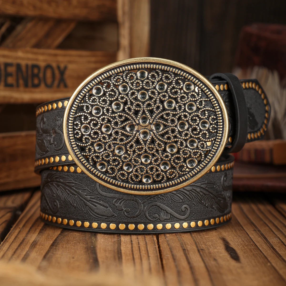 Ein PU-Gürtel für Damen und Herren, der den Stil von Western-Denim und Retro vereint, ist perfekt für alltägliche Freizeitausflüge. – Detail 12