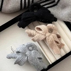 Autumn Winter Woolen Knitted Bow Ski Hair Accessories Hair Claw Clip High Quality Handmade Weave Plush Hair Crabs Shark Clips