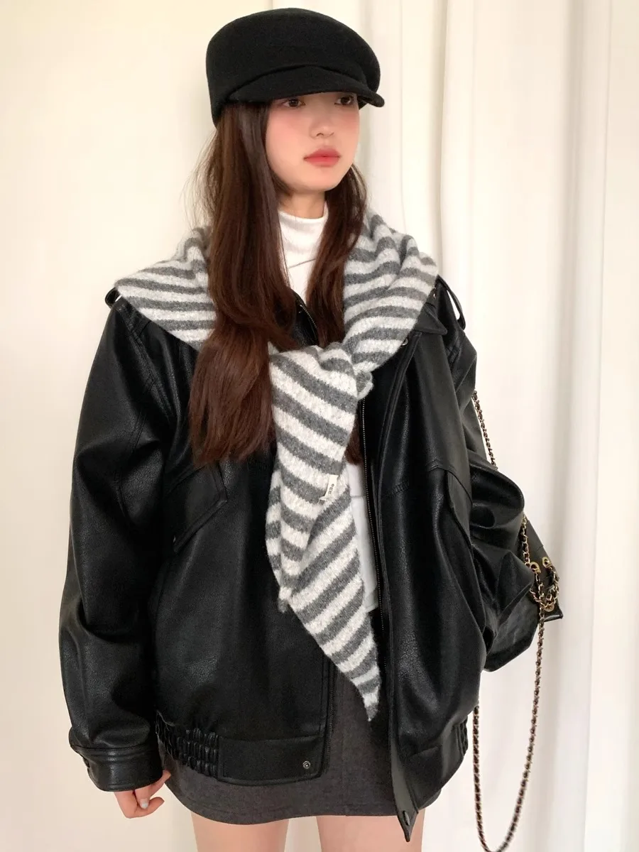 Women\'s New Korean-Style Simple And Versatile Wool Striped Triangular Scarf