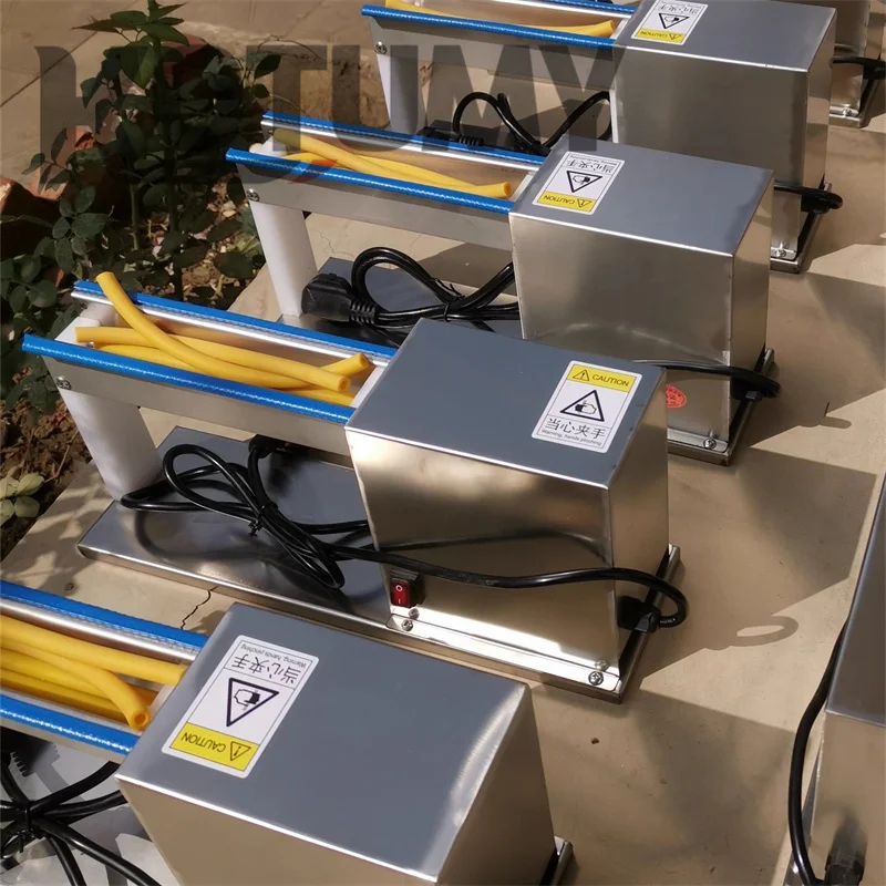 110/220 V kommerzielle halbautomatische Eierschälmaschine 150 U/min elektrische Wachtelei-Schälmaschine