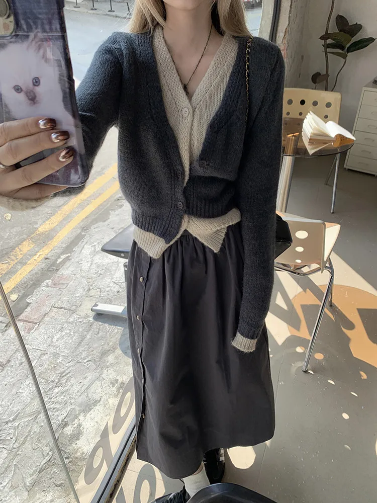 Korean style Contrast Color Patchwork Fake Two Pieces V-neck Sweater Women Autumn New Loose Slimming Knit Top