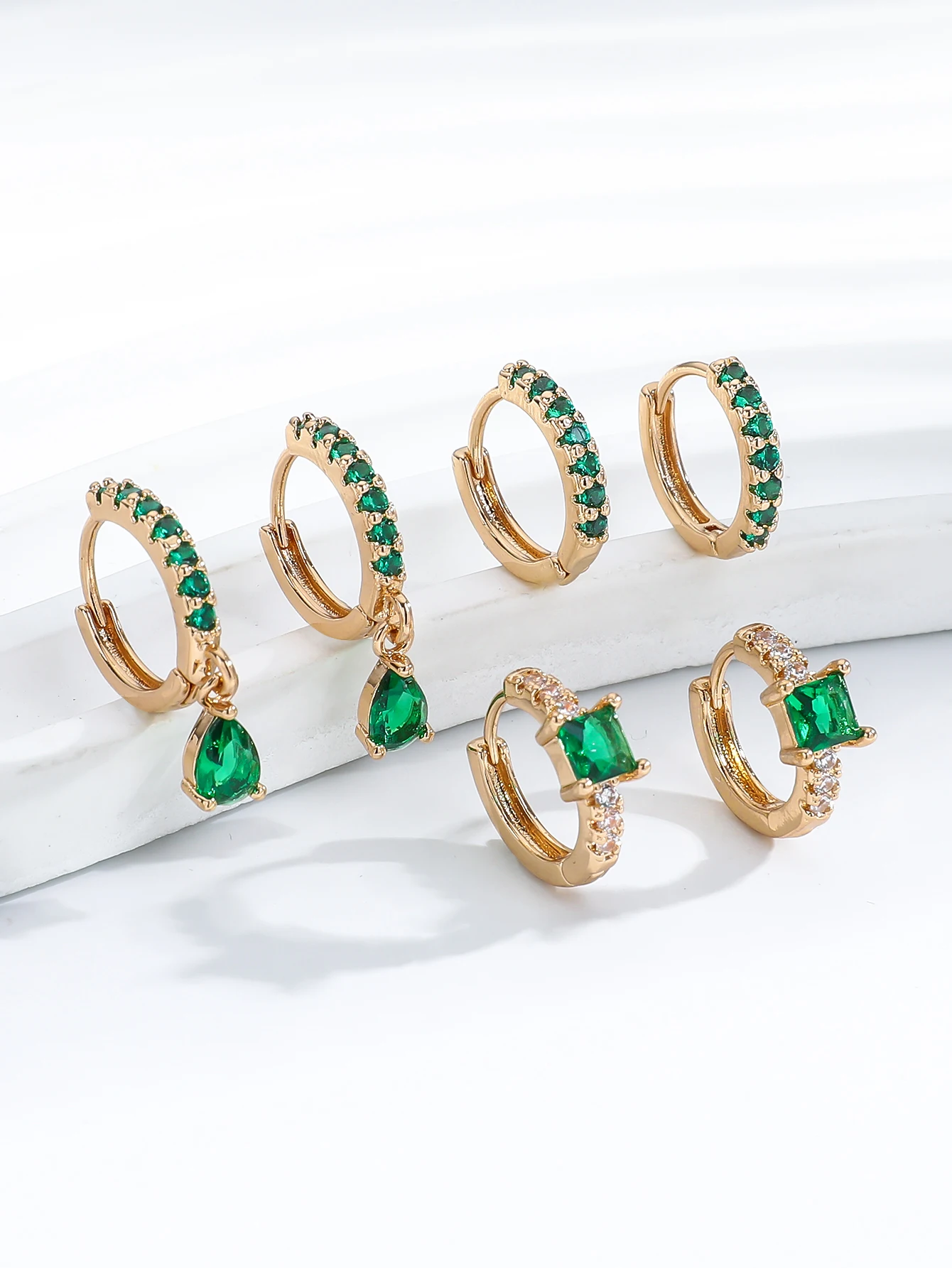 6-piece elegant geometric round earrings set, six colors available, adorned with synthetic zircon, perfect for women and an