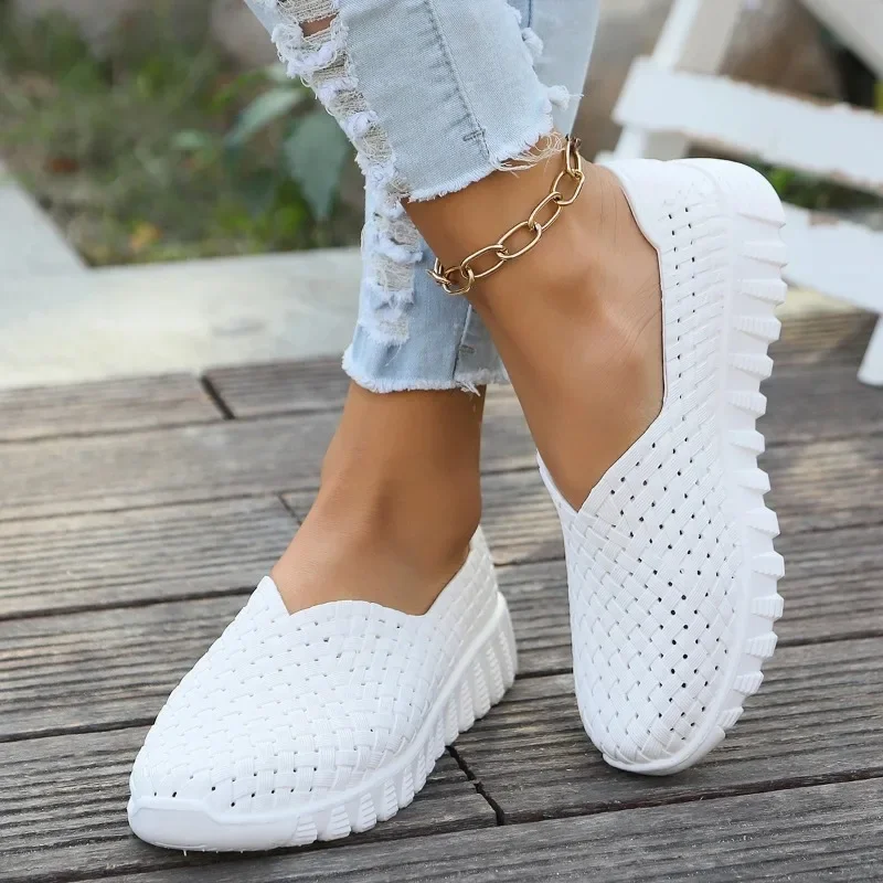 2024  Fashion Woven Women\'s Shoes Large Size Soft Sole Mother Leisure Hollow Out  Sports Shoes