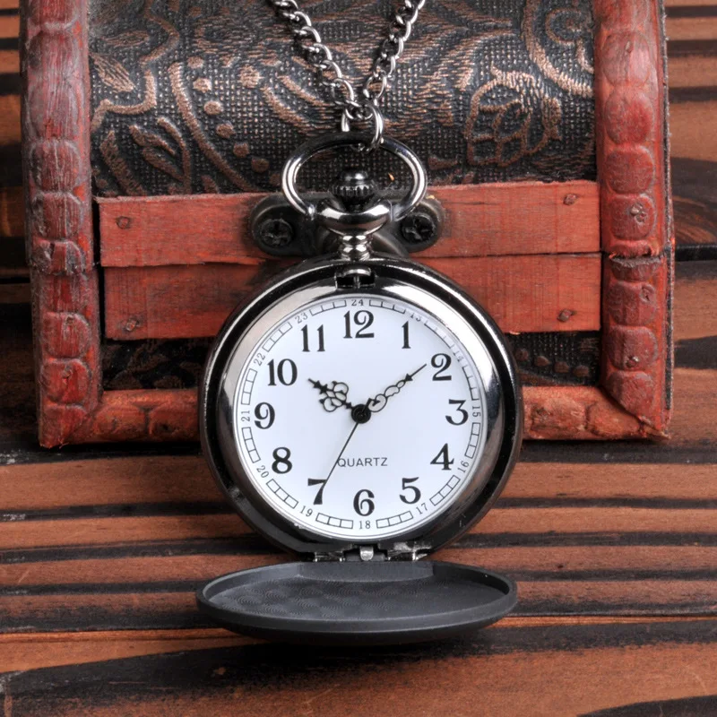Vintage Luxury Smooth & Matte Black Case Quartz Pocket Watch for Men Roman Numeral Fob Chain Necklace Pendant Clock for Gifts