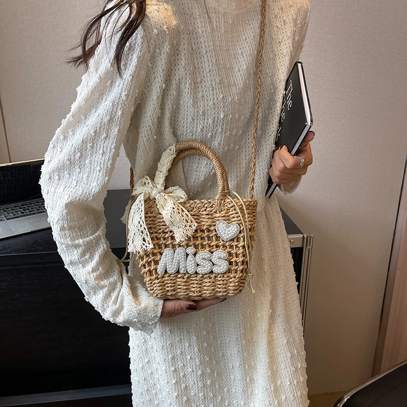 Women Fashion Handwoven Shoulder Crossbody Bag Rattan Straw Woven Bag Female Summer Beach Bag Girl Handbag Purse New Design