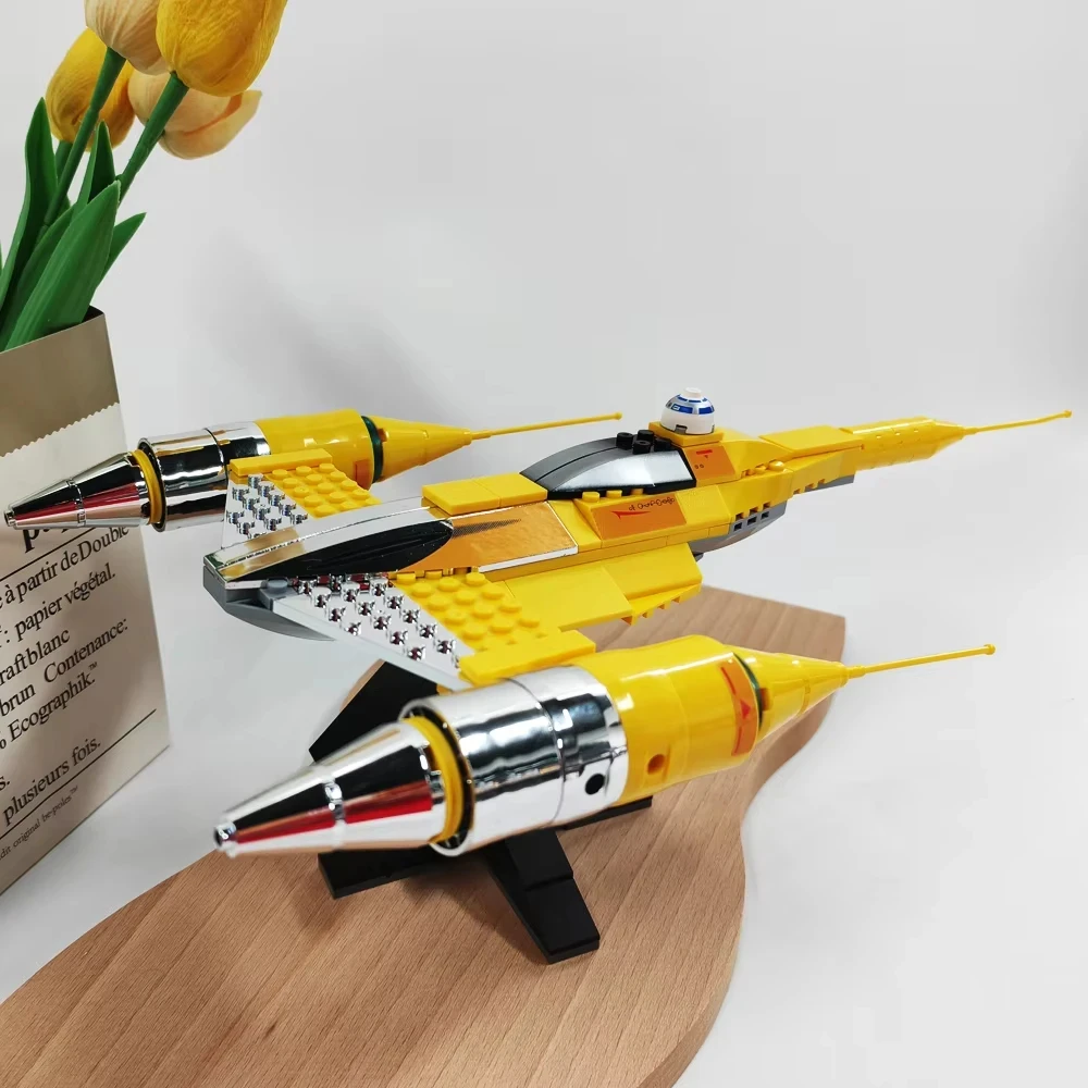 مجموعة مكعبات بناء سفينة الفضاء MOC Space Wars Starfighter Naboo، متوافقة مع 10026 هي هدية مثالية لعيد الميلاد 187 قطعة