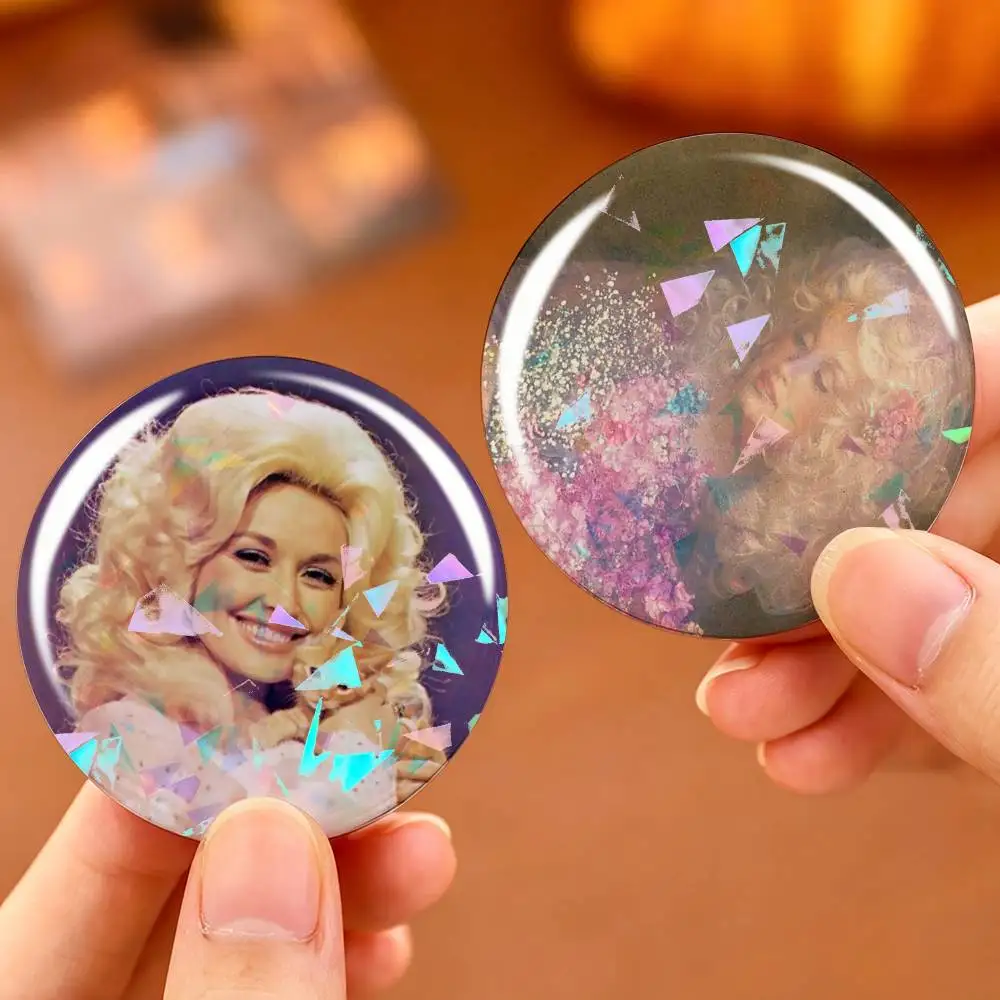 Singer D-Dolly P-Parton Custom Tinplate Round Button Badges Pins Brooches for Clothes Backpack