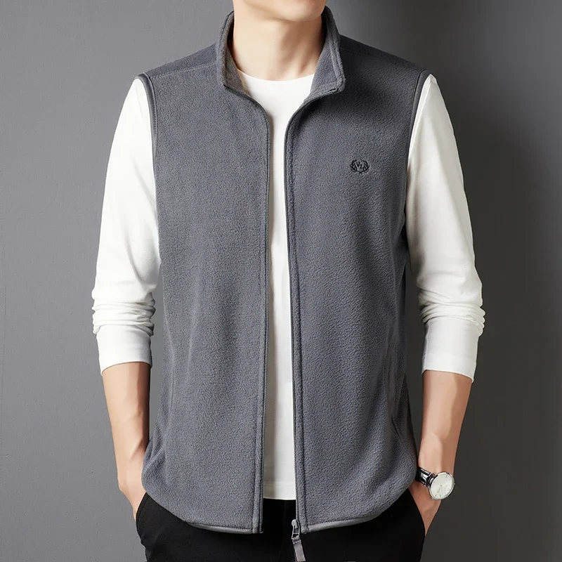 Men\'s Casual and Fashionable Fleece Embroidered Vest with Plush Jacket