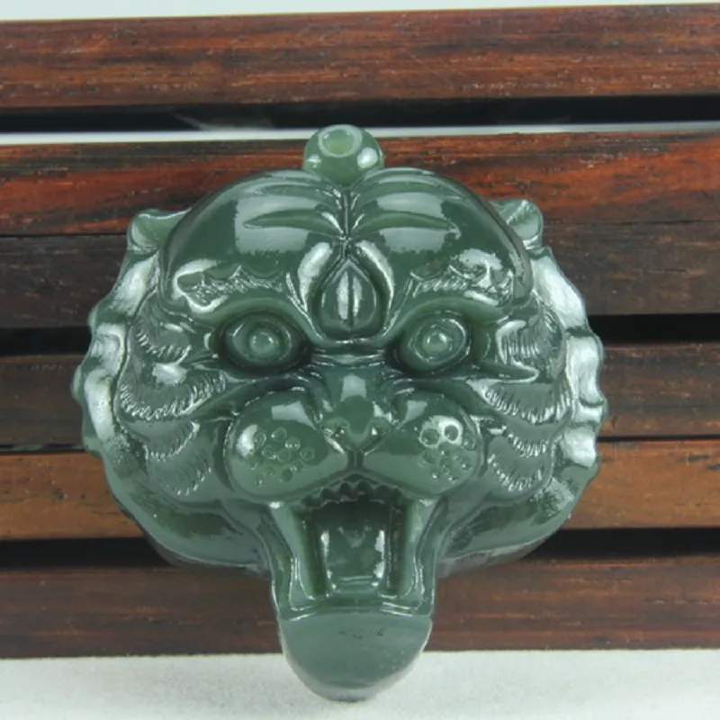 Natural Xinjiang Hotan Jade Sapphire Tiger Head Pendant Male and Female Zodiac Tiger Pendant