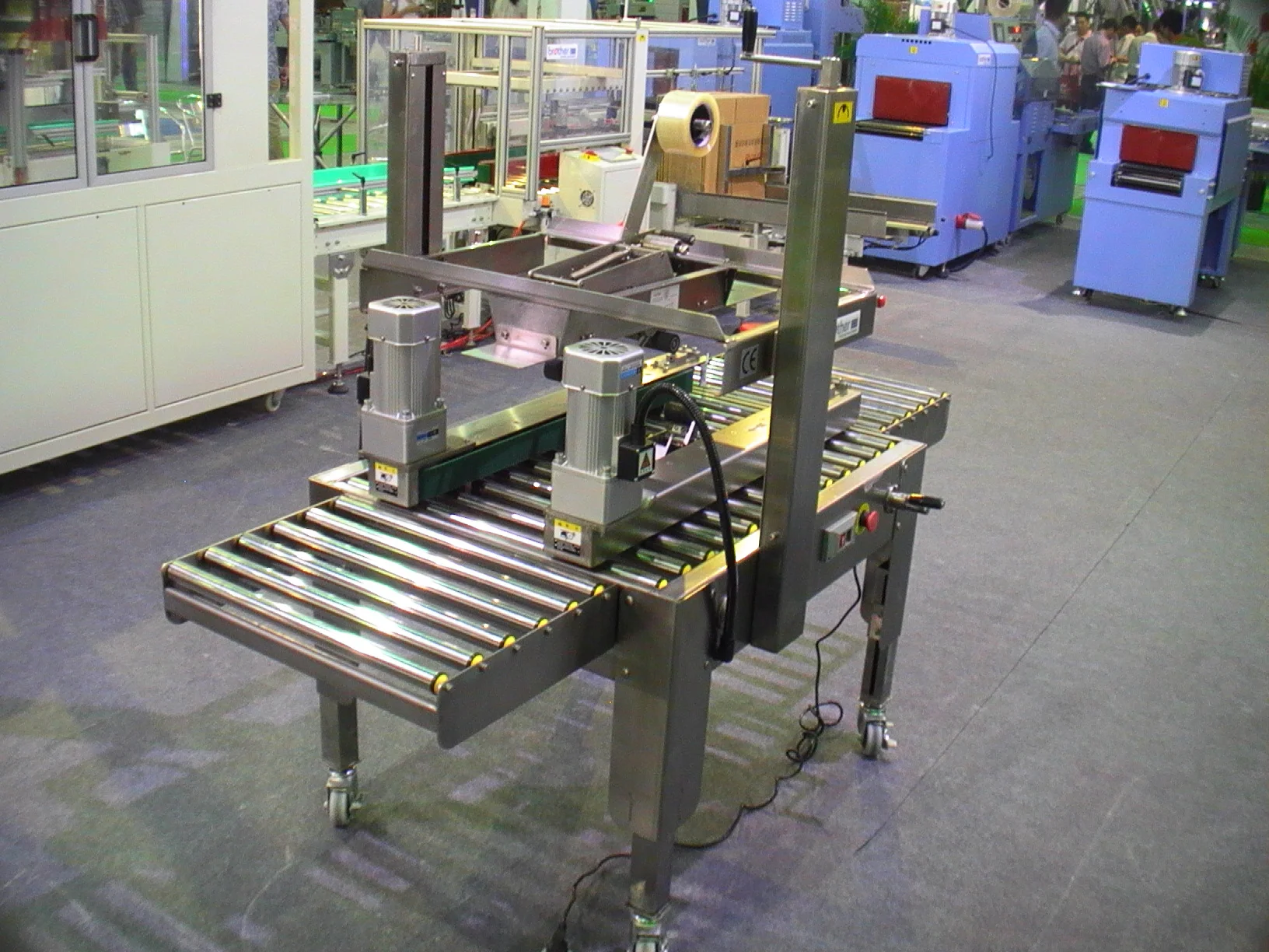 FXJ-5050 Stainless Steel 304 Left &Right Side Drive Carton Box Sealing Machine