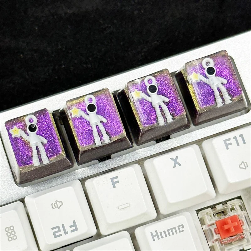 Astronaut Handmade Resin Keycap 1Pcs Mechanical Keyboard Spaceman Gamer Custom Key Caps DIY Cartoon OEM R4 ESC WASD Arrow Key