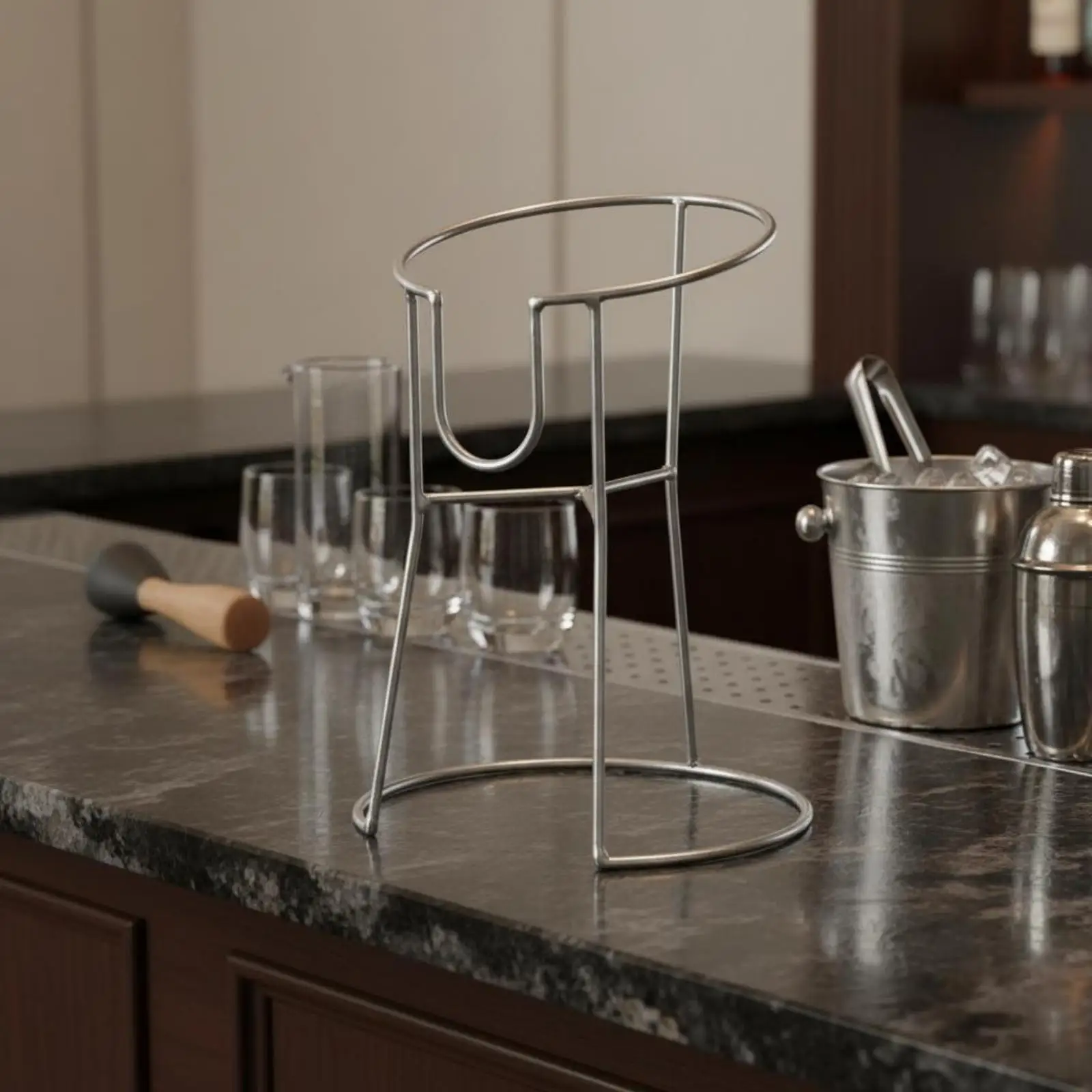 Fermentation jug stand made of iron frame, beer barrel holder, robust beverage