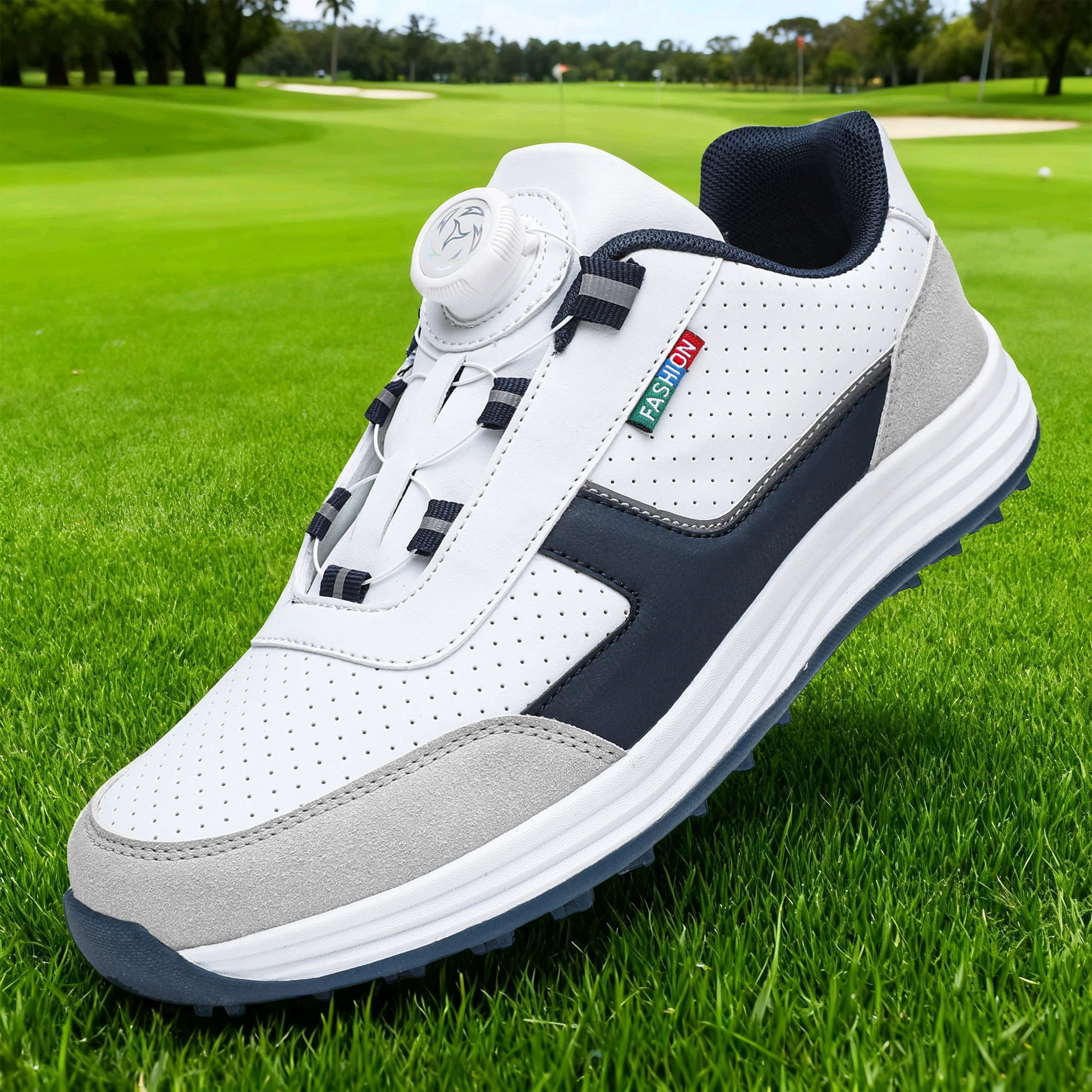 Golf Shoes for Fashionable Outdoor Use for Both Men and Women, With Anti-Slip Design, Suitable for Mountain Climbing and Hiking
