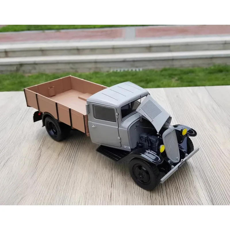 Escala 1:24 1952 Citroen U23 camión de aleación modelo colección adornos vehículo de juguete
