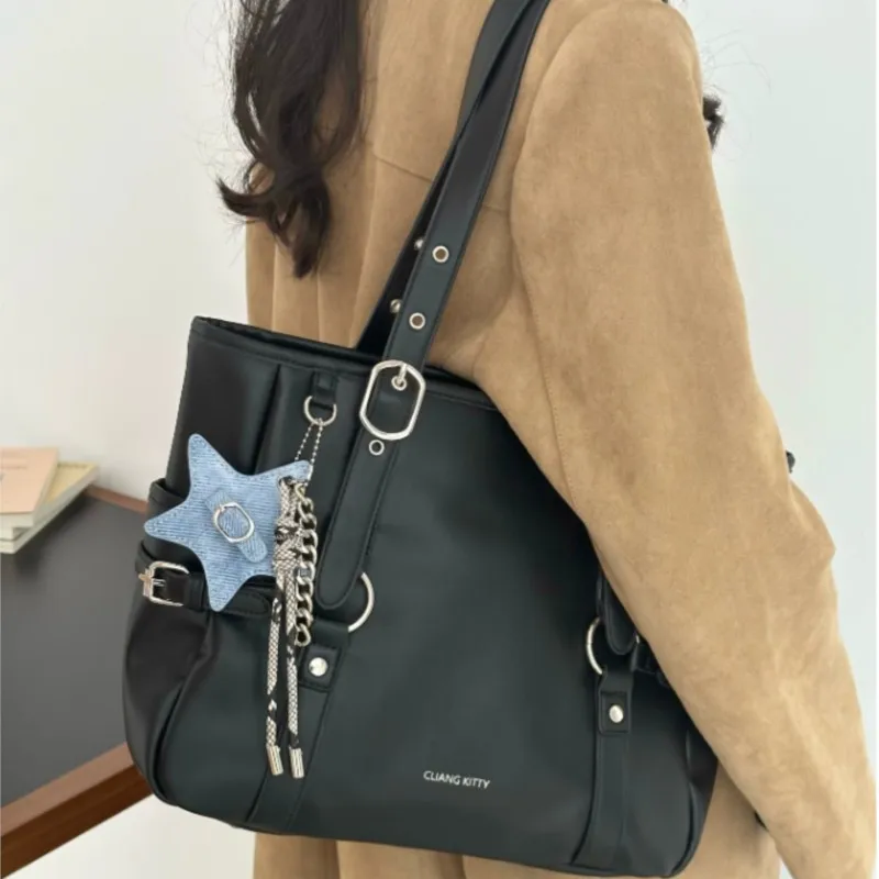 Retro Hot Girl Handbag Women PU Leather Large Capacity Black Tote Bag Ladies Fashion Sweet Star Versatile Shoulder Bag 2026 New view 4