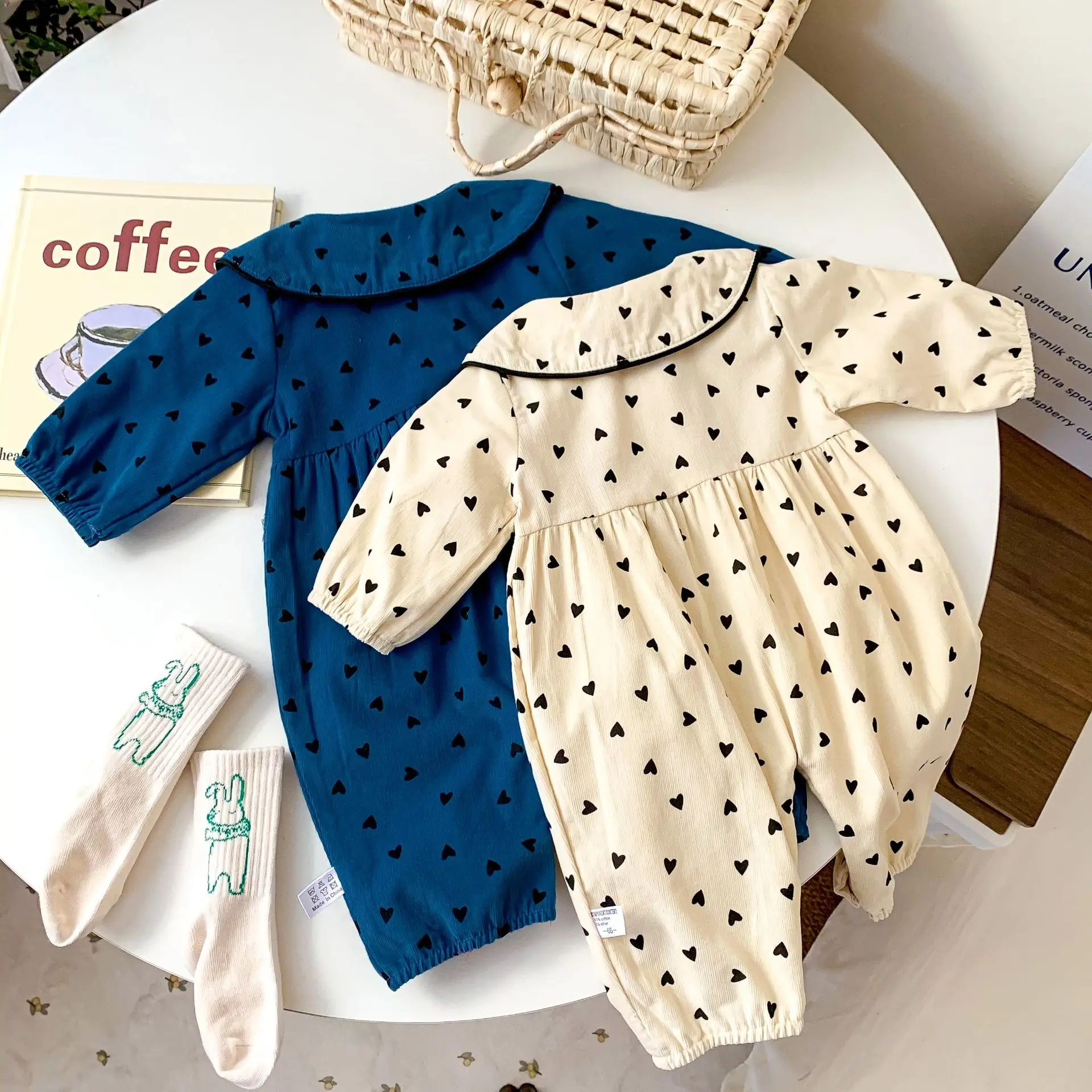 Autumn New In Newborn Baby Girls Full Sleeve Love Peter Pan Collar 1 Piece Infant Kids Corduroy Jumpsuits Toddler Romper 0-24M