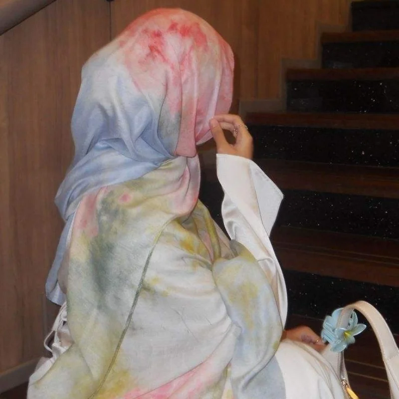 

Tie Dye Cotton Muslim Hijab for Women Gradient Watercolor Breathabl Headscarf Soft Bandana Lightweight Daily Travel Prayer