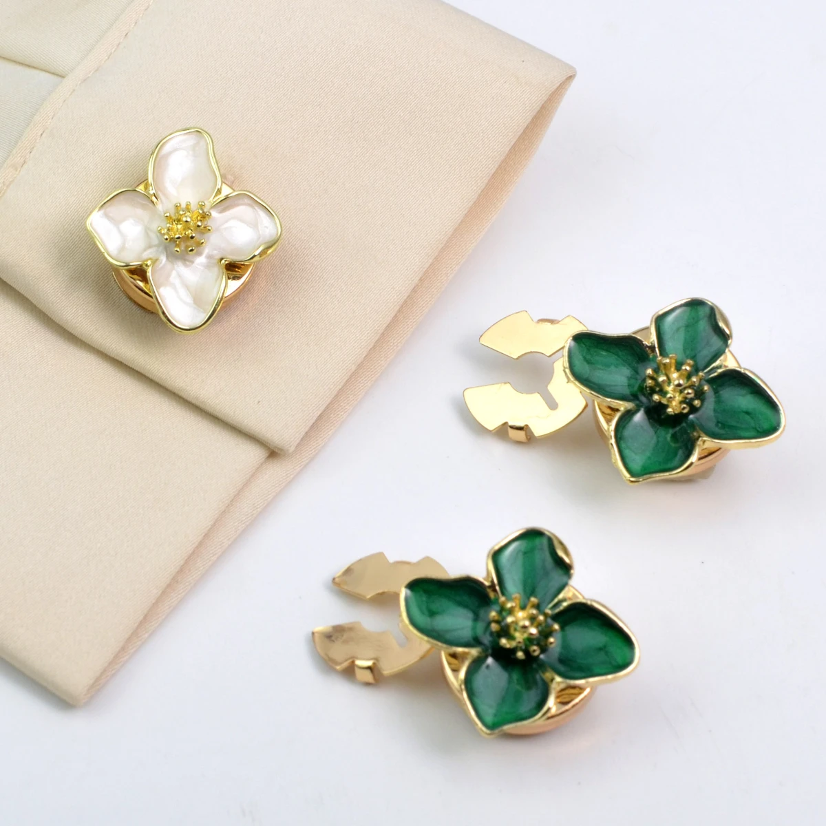 1/2PCS Perle Wasser Diamant Hemd Manschettenknöpfe Taste Abdeckung Tropf Öl Blume Kragen Taste Schmuck Taste für frau männer Hemd