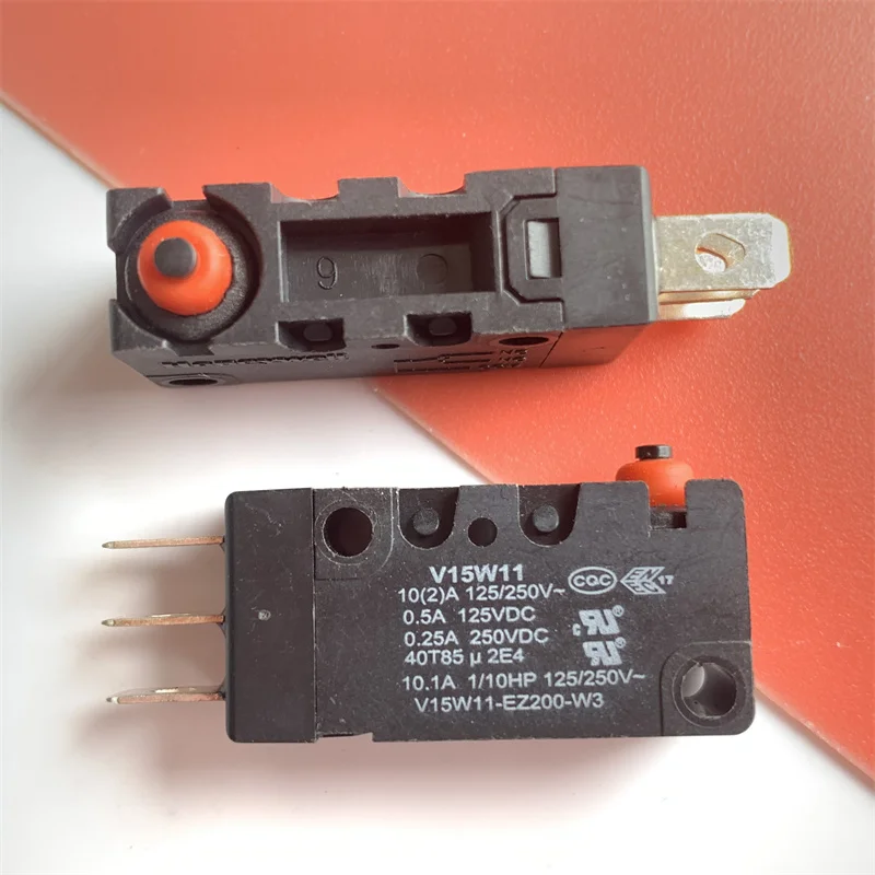 1 шт. V15W11-EZ200-W3 импортный микропереключатель NEWS V15W11, оригинальный.