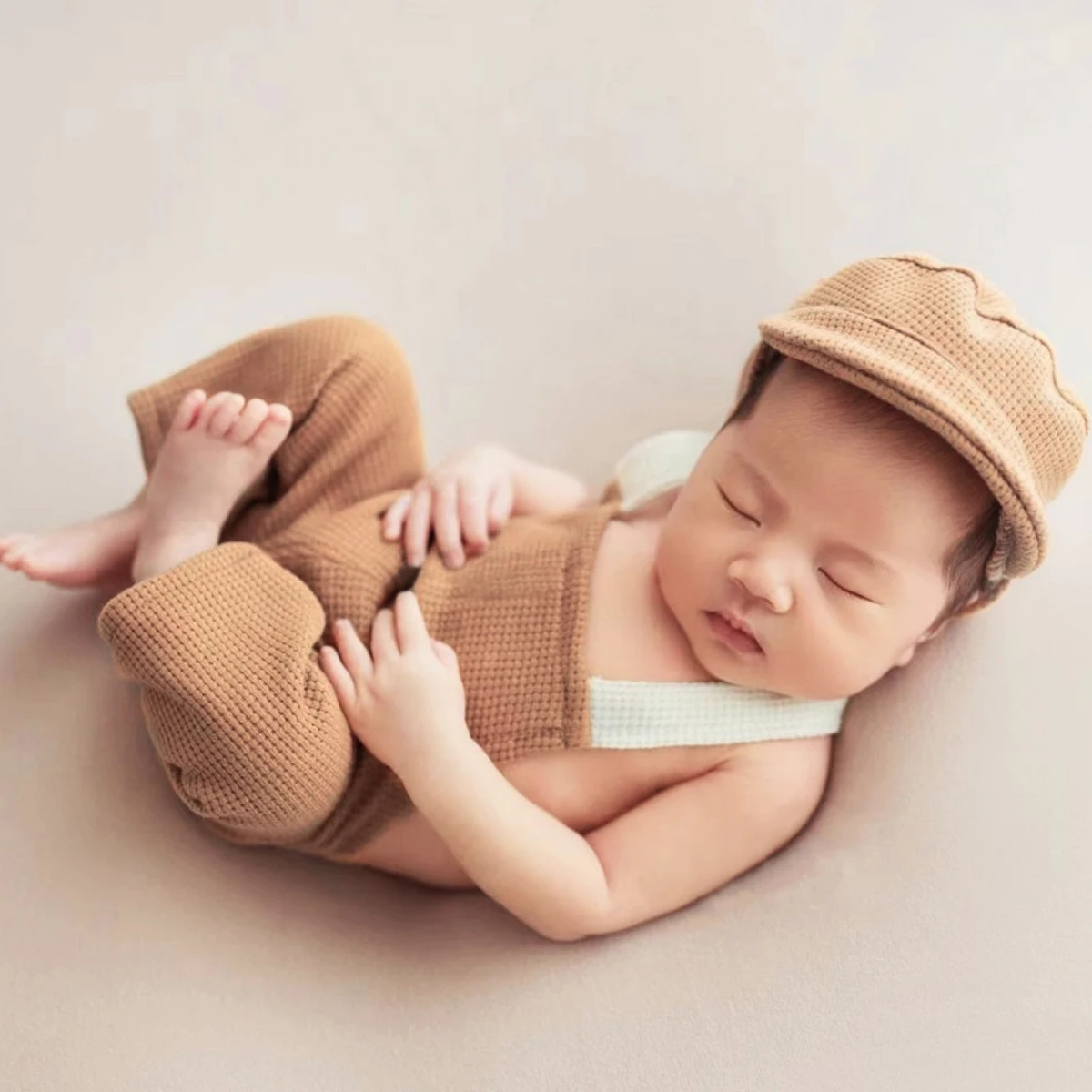 Ylsteed Newborn Boy Photography Outfits with Casquette Cap Color Contrast Shooting Romper Overalls  Suspender Trousers